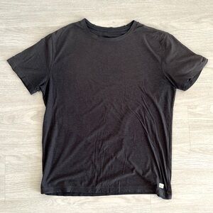 Vuori Strato Tech Tee Men's Performance Shirt Charcoal Large